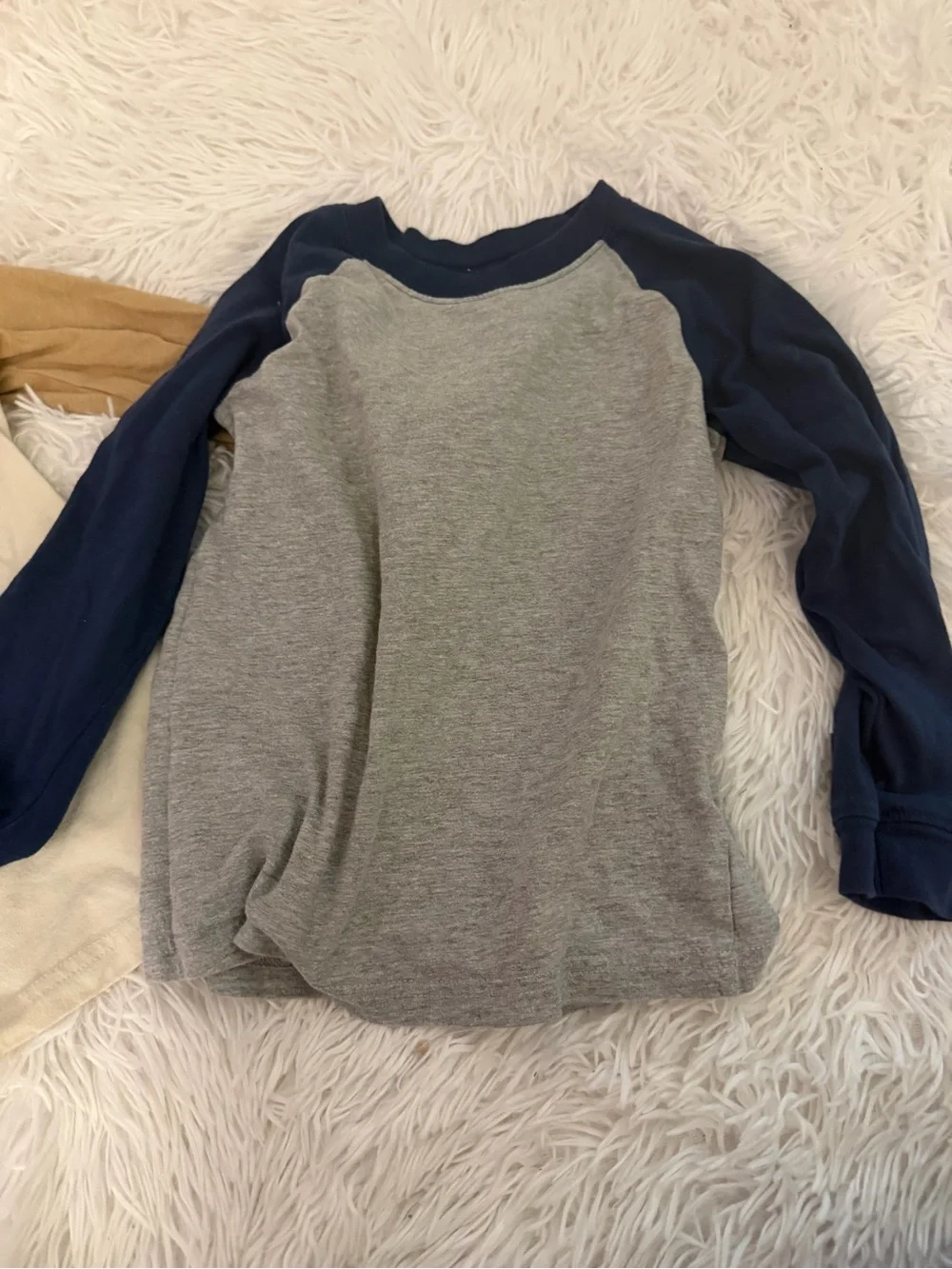 Boys 5T Long Sleeve Raglan Shirt Bundle Carter's Neutral 2 Pack